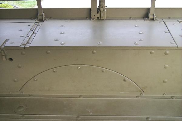Center right wheel well region