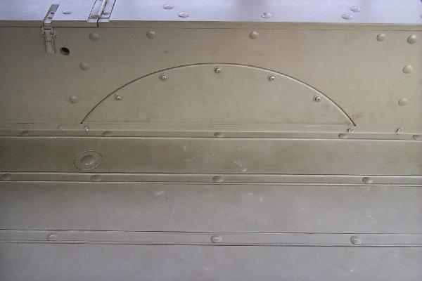 Center right cargo box side