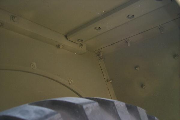 Front right wheel well