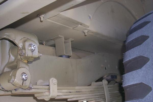 Right gas tank cross-sil